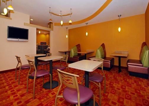 Hotel Comfort - Toledo South 3*
